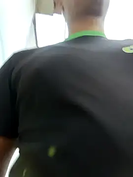 elnegro707070 online show from 11/14/25, 10:47