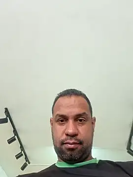 elnegro707070 online show from 12/20/25, 02:57