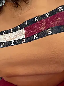 w3tkittty online show from 02/12/26, 06:36