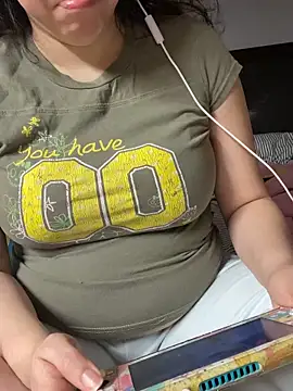 w3tkittty online show from 05/24/26, 12:48