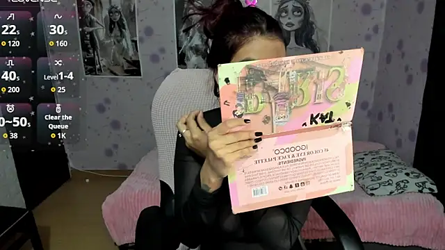 Medussa katt online show from 12/17/25, 10:16