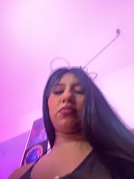 Emmily Vargas online show from 09/20/25, 10:44