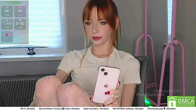 Snapshot of sweetuniporn chatting on 10/16/25, 07:42 sweetuniporn online show from 10/16/25, 07:42
