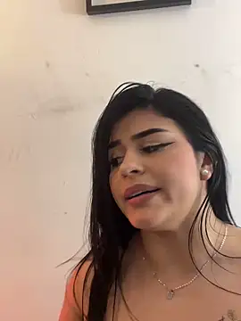 Kariina  69 online show from 04/11/26, 07:45