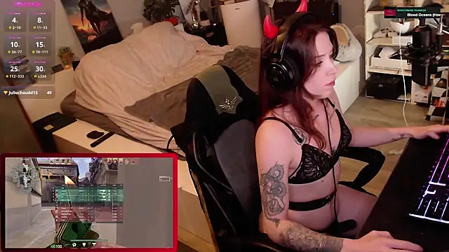 Horny Makima online show from 10/31/25, 09:43