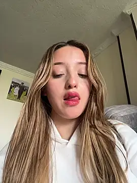 Baby  Otaku online show from 02/15/26, 03:53