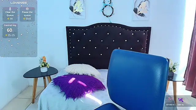 Ariana F W online show from 09/11/25, 01:44