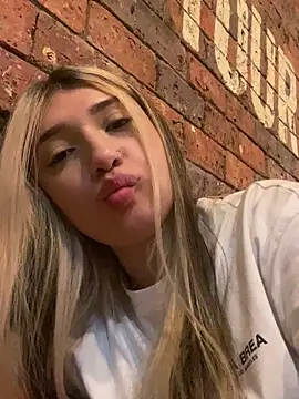 Mia  Gray online show from 03/23/25, 02:37