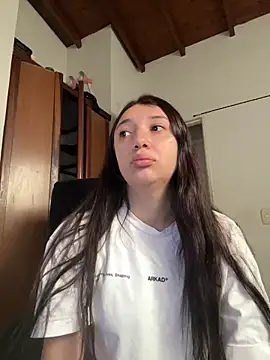 Mia  Gray online show from 06/05/26, 06:24