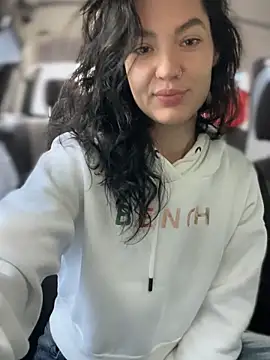 Snapshot of MeekyRich chatting on 09/19/25, 03:30 MeekyRich online show from 09/19/25, 03:30