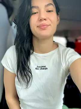 Snapshot of MeekyRich chatting on 10/02/25, 03:13 MeekyRich online show from 10/02/25, 03:13