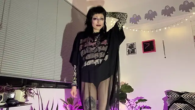 ELENA UMBRA online show from 03/17/26, 02:05