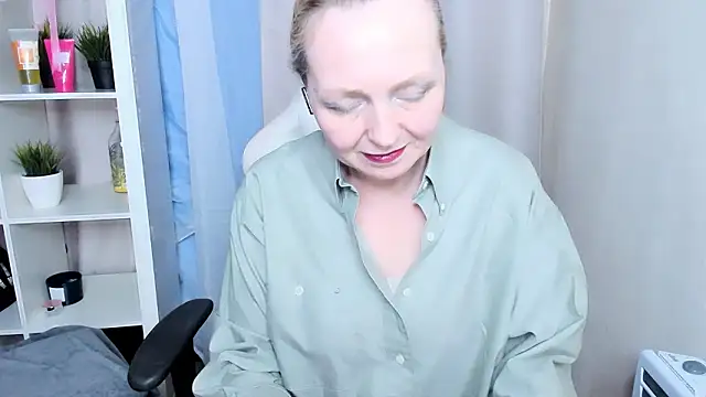 Karen Villis online show from 02/05/26, 09:47