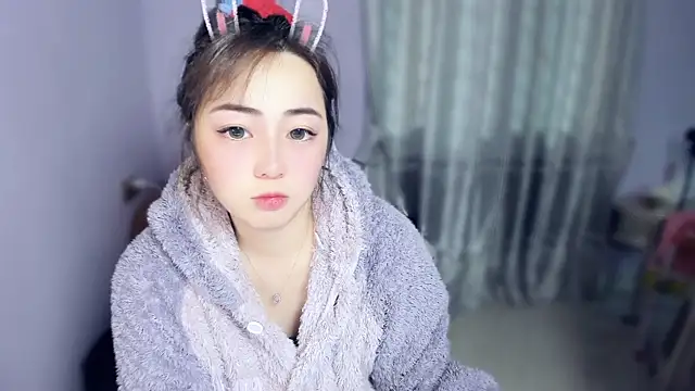 yuki3366 online show from 11/20/25, 04:56