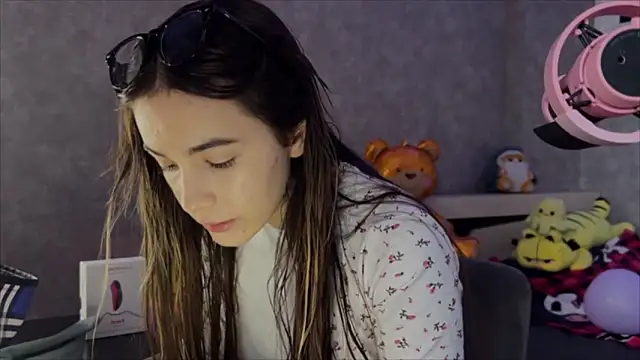 CupSizeGirl online show from 02/13/26, 03:24