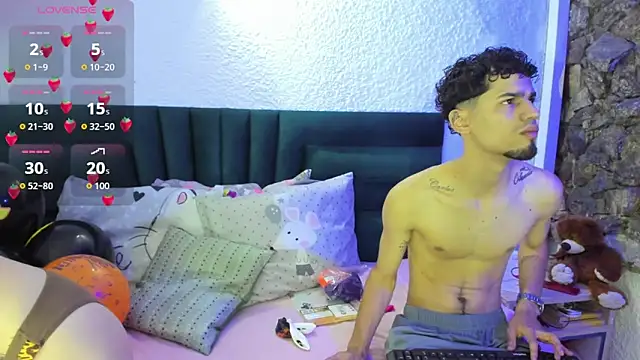 JennMuriel  online show from 10/26/25, 01:06