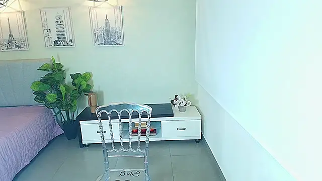  Victoria Collins online show from 09/20/25, 11:00