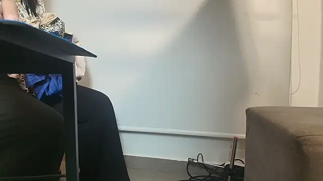  Victoria Collins online show from 05/13/26, 11:07