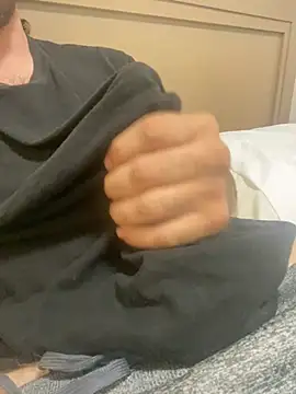 yourinternetboyfriend online show from 01/17/26, 08:30