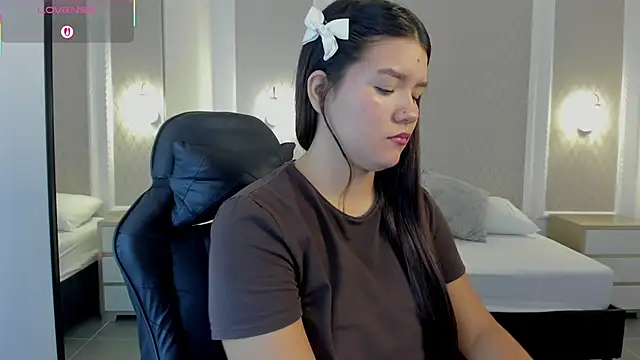 malu 03x online show from 10/19/25, 02:34