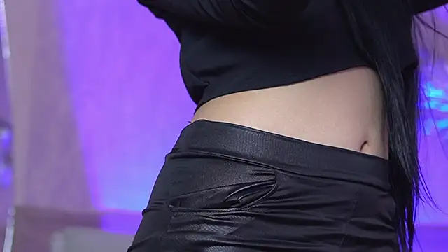 Susan wall online show from 09/26/25, 01:37