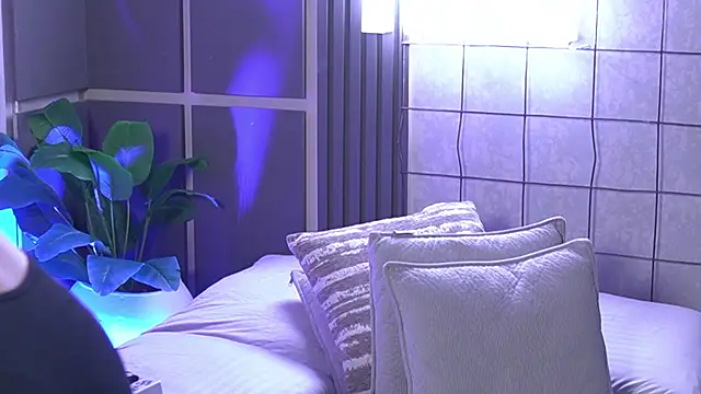 Susan wall online show from 10/06/25, 12:57