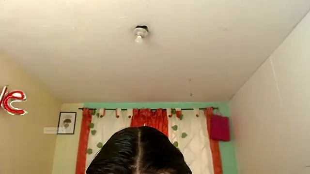 vale miel online show from 11/05/25, 07:47