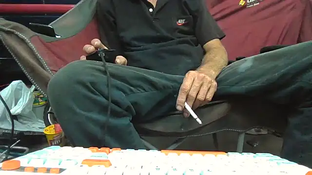 Lovyourpuss online show from 02/10/26, 03:43