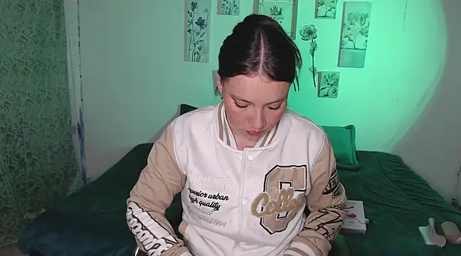 mariaana  222 online show from 03/22/25, 05:39