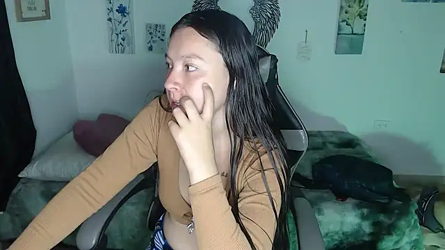 Snapshot of mariaana__222 chatting on 07/20/26, 04:38 mariaana 222 online show from 07/20/26, 04:38