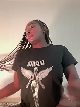 alissradiante1 online show from 02/14/26, 03:36