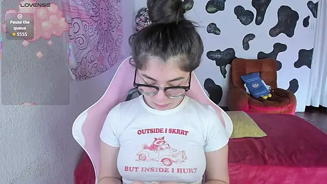 abbie jensen  online show from 11/06/25, 08:54