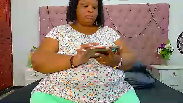 Exoticbigmandy online show from 10/04/25, 09:46