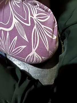 sex yboy00 online show from 10/29/25, 05:25