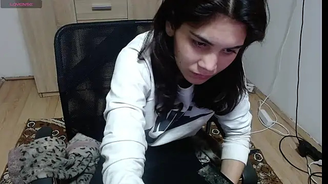 MalloryMyers online show from 11/30/25, 06:56