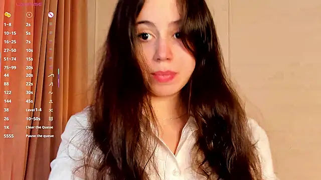 JulianaChapel online show from 09/16/25, 08:04