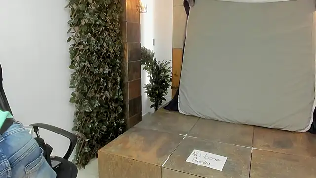 MarcusBlack  online show from 10/01/25, 11:49