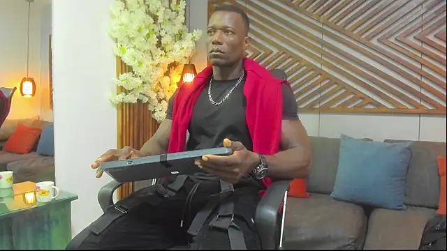 MarcusBlack  online show from 10/03/25, 11:40