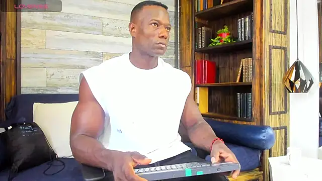 Snapshot of MarcusBlack_ chatting on 04/30/26, 02:45 MarcusBlack online show from 04/30/26, 02:45