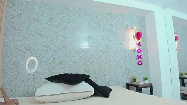 Antonella west online show from 03/11/26, 10:38