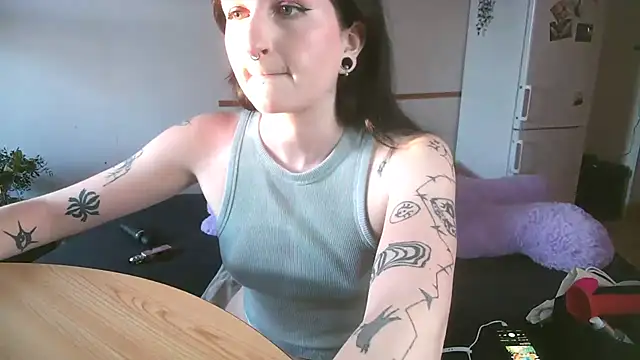 Violett3333 online show from 03/21/26, 05:38