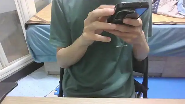 yzy 22 fun online show from 05/07/26, 02:33