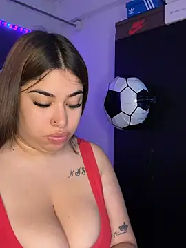 Snapshot of jazminslut chatting on 07/09/26, 02:59 jazminslut online show from 07/09/26, 02:59