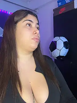 Snapshot of jazminslut chatting on 07/12/26, 02:35 jazminslut online show from 07/12/26, 02:35