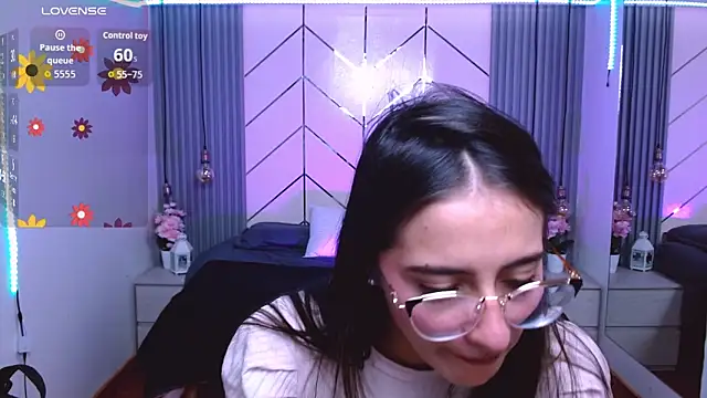 alesiamoore online show from 03/04/26, 03:40