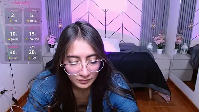 alesiamoore online show from 03/31/26, 02:28