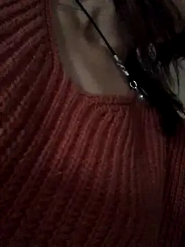 Snapshot of NikaSwan2831 chatting on 10/26/25, 01:28 NikaSwan2831 online show from 10/26/25, 01:28