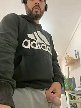 uto857 online show from 01/13/26, 03:17