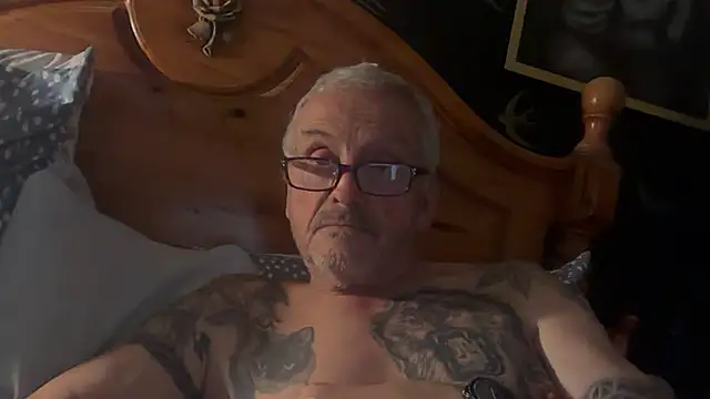 poggles online show from 10/22/25, 07:24