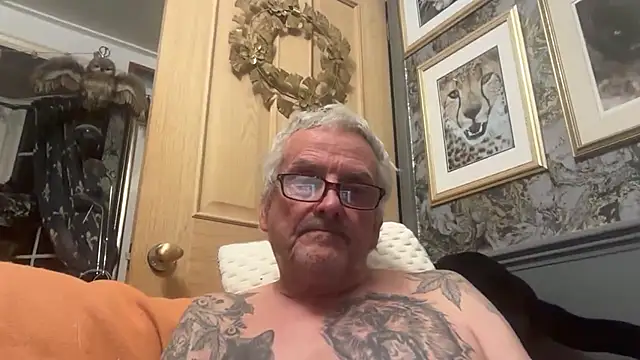 poggles online show from 11/22/25, 09:47